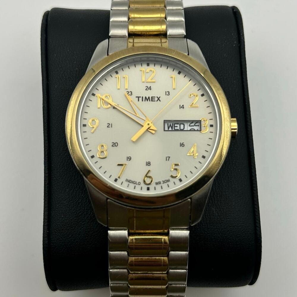 Timex Men's South Street Two-Tone Expansion Band Watch Working New Battery